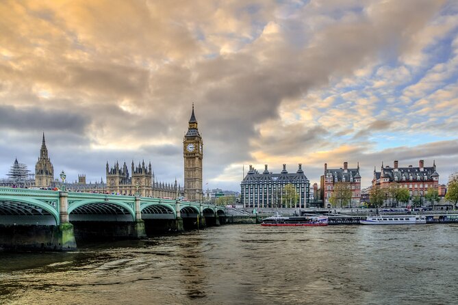 Winston Churchill & London in World War II Walking Tour - Westminster Abbey and the local heroes of the Blitz