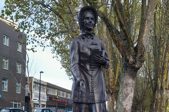 Women of Whitechapel 2 hour Walking Tour - Spitalfields Market and three centuries of revolution
