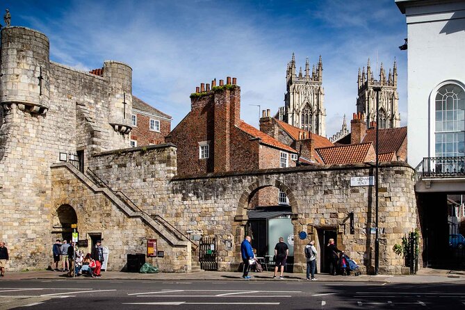 York 3-Hour Photography Walking Tour - Shambles Market and everyday York