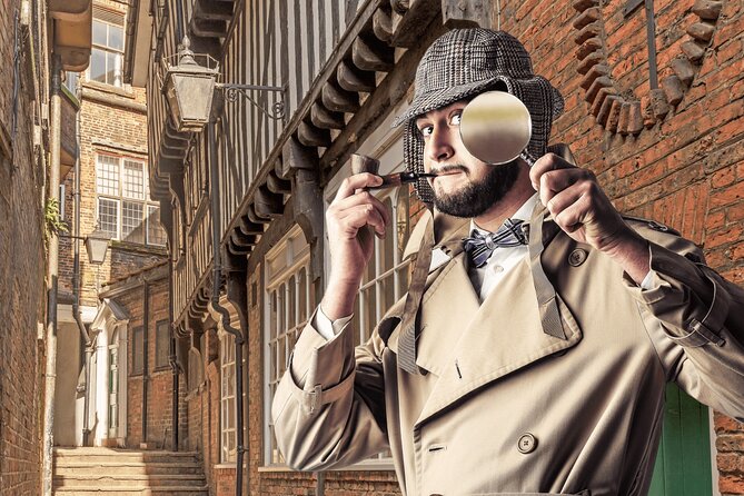 York Historical Gems Tour & A Taste of York Chocolate - A detective-led start on Davygate