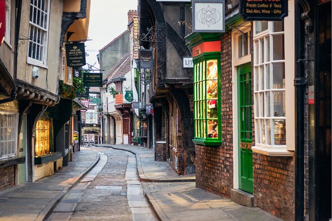 York Historical Gems Tour & A Taste of York Chocolate - Museum Gardens and Exhibition Square