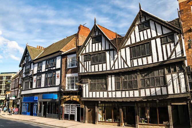 York Witches and History Walking Tour - Kings Square and the magical tree